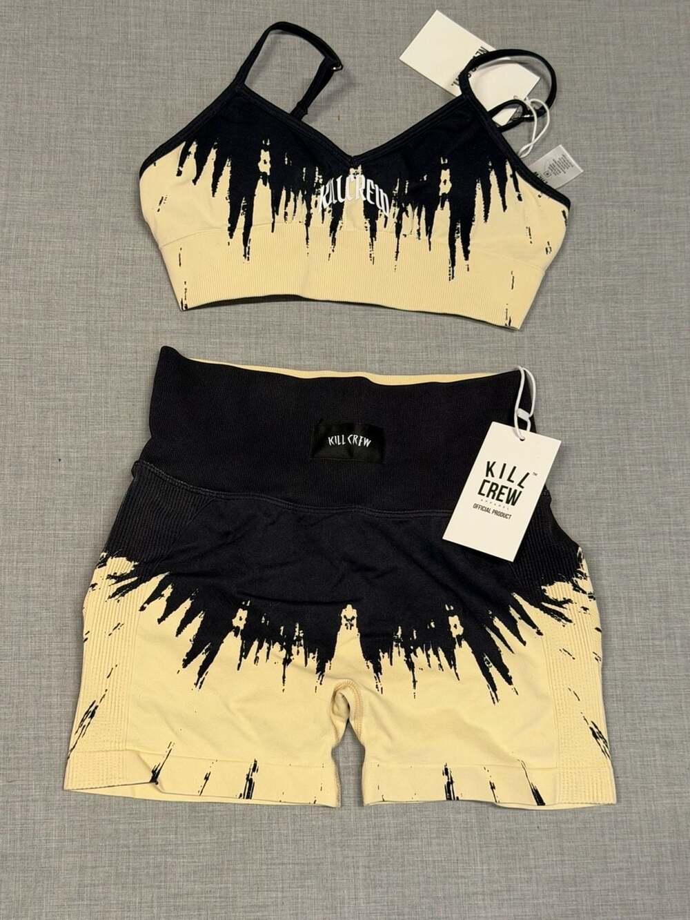 Kill Crew Apparel Seamless Sports Bra and Scrunch Shorts Set Size M